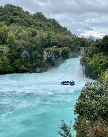 Lancha rápida en Huka Falls, Taupo