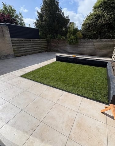 Een tuin aangelegd door Betsema Bestrating