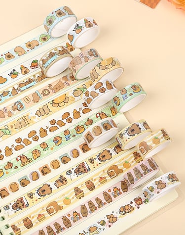 Rotolo di adesivi kawaii colorati, perfetti per decorare quaderni, agende e regali