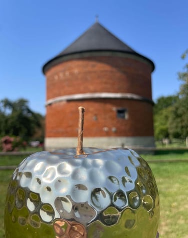 Pomme en or de l'ecomusée de la pomme et du cidre