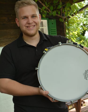 Bernhard Mayerhofer - Schlagzeuger und Tontechniker von Brass Cuvée