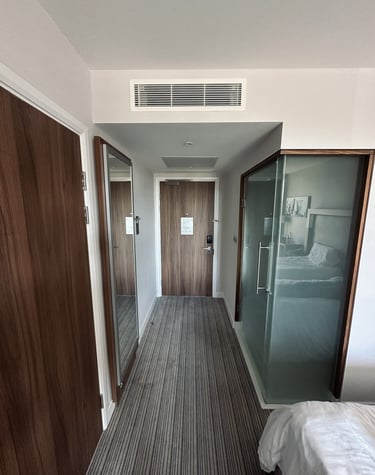 po gipso lubomis sumontuotas daikin  fdxm35 kanalinis kondicionierius