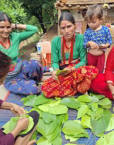 making small leaf bowls