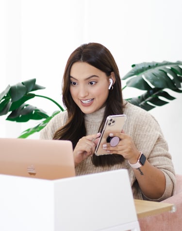 telefon, email, kérdőív