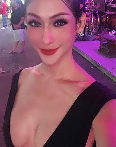 Pattaya ladyboy home massage therapist