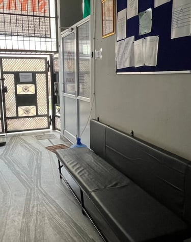 Entrance porch of Siyash Luxury Girls PG in Jaipur