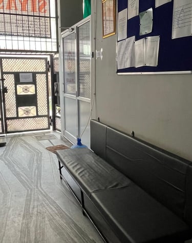 Spacious and clean porch area at Siyash Luxury Girls PG in Pratap Nagar Jaipur