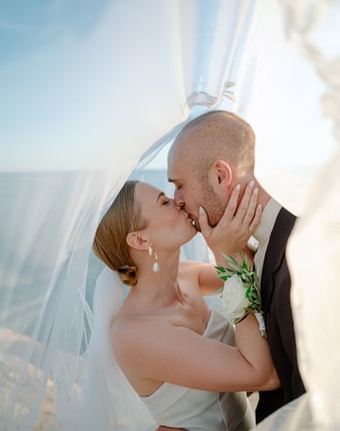 Minimal Wedding in Ios Greece