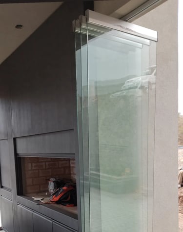 cortina-cristal-cierres-quinchos-galerias-negocios-shoping-salta
