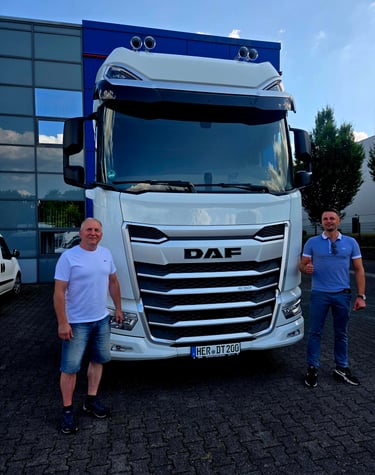 Neues Fahrzeug für einen sehr zuverlässigen Mitarbeiter der Direkt Transport, Containertransport