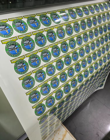 Percetakan Makassar Arinang Art stiker cutting