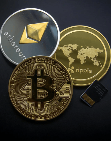 varias imagenes de criptomonedas como bitcoin
