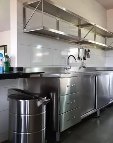 Pia, Prateleira e Lixeira em INOX