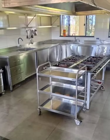 Cozinha Industrial e móveis em Aço INOX