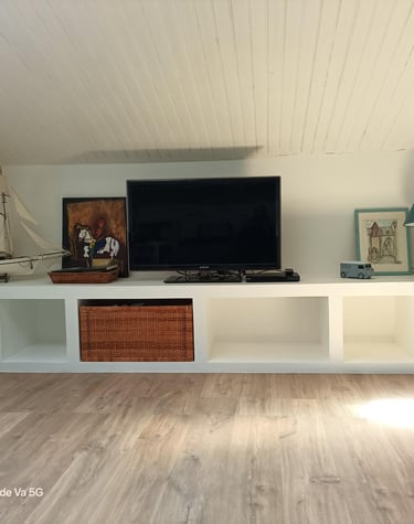 mur-tv-sur-mesure-les--sables-d-olonne-talmont-ile-d-olonne-les-achards