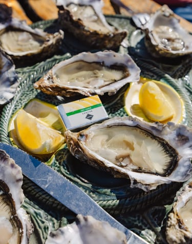 les huîtres au Bar à 8