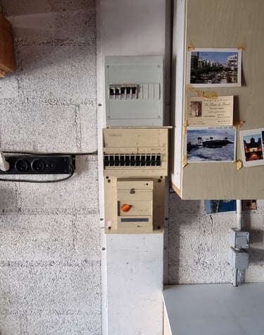 Artisan électricien Nandy - tableau électrique avant