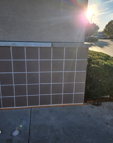 Painted brick T-Mobile, Beloit