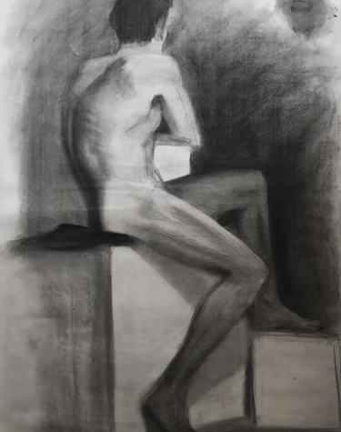 Hombre posando de espaldas. Carbón y conté sobre papel, realizado y firmado por Alfonso Abad Lera (AL) / ALPIZ Studios.