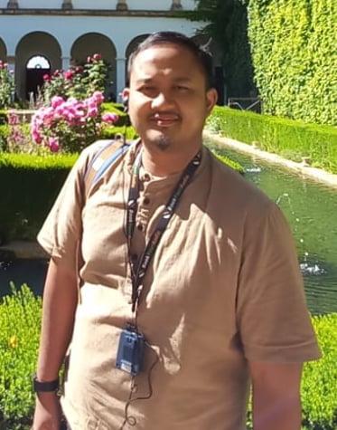 Ismail Ghulam-Alumni Leaders English