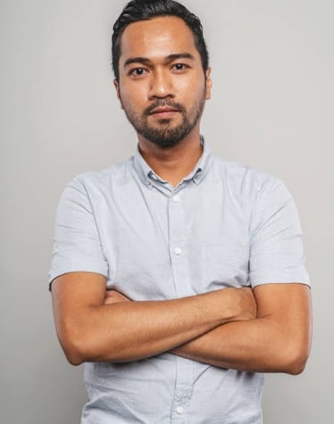 pesakit lelaki sangat gembira rawatan Klinik Medcare