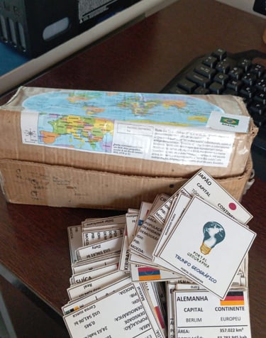 versão física do jogo super trunfo geográfico