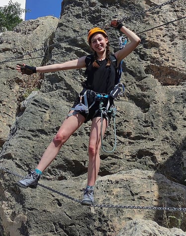 Tramo aéreo en la vía ferrata Presa de los Caballeros