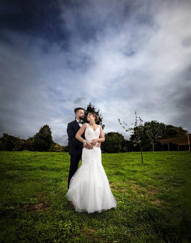 photographe mariage lille saint omer le touquet mariage a bride and groom standing in a field