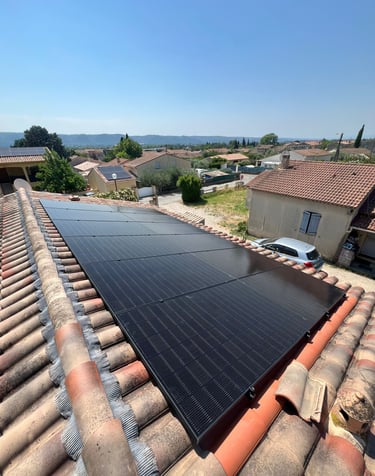 Nouvelle installation photovoltaïque de 6 kWc en surimposition après rénovation complète à Villeneuve (04).