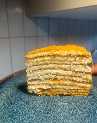 Gâteau au miel - une part