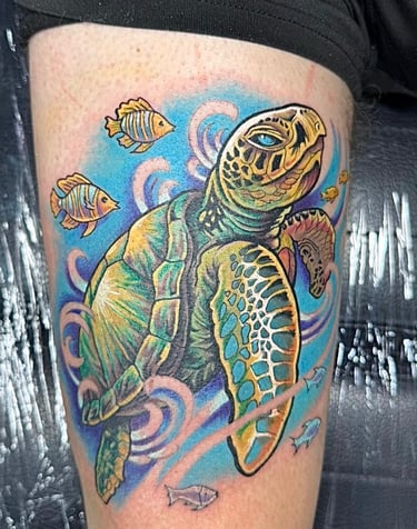 Turtle on the sea Neotraditional Tattoo. top tattoo artist in Miraflores Lima