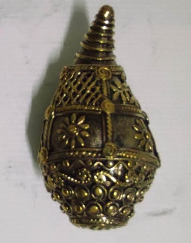"Handcrafted brass designer shankh–Indian conch shell for home decor and rituals-Fit for export"