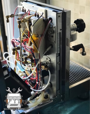 Maquina de cafe SAECO SE50