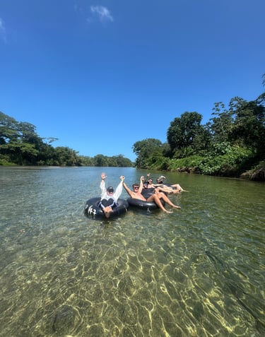 Tubbing en el rio Don Diego Santa Marta Colombia