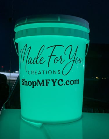 Lighted 5 gallon bucket