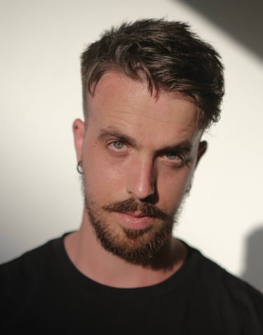 tattoo artist male tattooer Lisbon