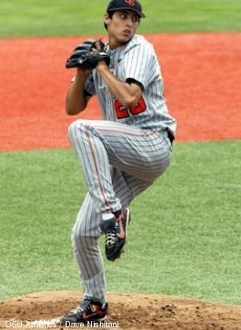 Jorge Reyes, American college baseball player applied EFT Tapping during a game.