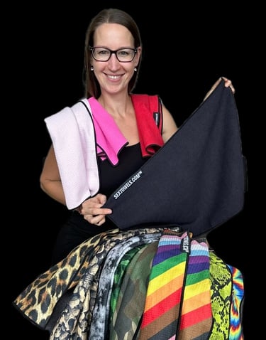 Pleasurelit Patricia holding the Sextowels for a review