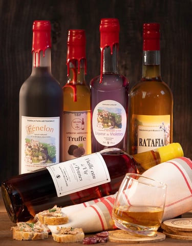 Fénelon de Cahors, apéritif à la truffe, liqueur de Violette, ratafia, vieille eau de vie de prunes