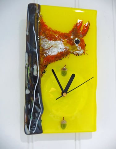 Nuts Clock