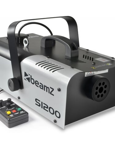 Dūmų mašina su nuotolinio valdymo pultu. vakarėlių įrangos nuoma Panevėžyje. LeRo party lero.lt