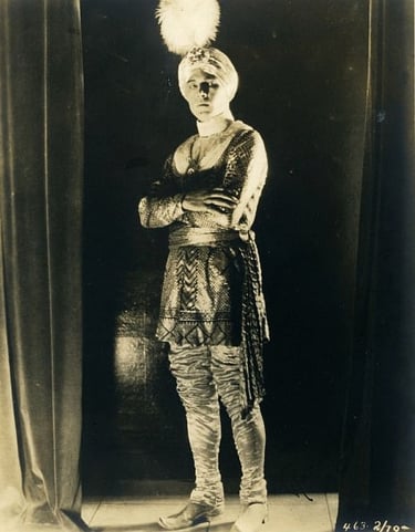 Rudolph Valentino wearing Assuit in The young Raja