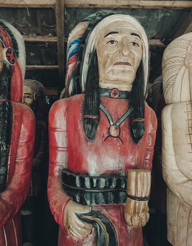 Native American Indian chief wooden statue handicraft decoration