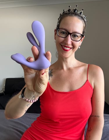 Pleasure Toy Queen Patricia with the Tracy's Dog Swirlii