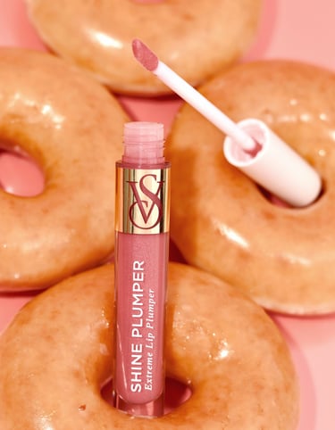 product photography for lipgloss