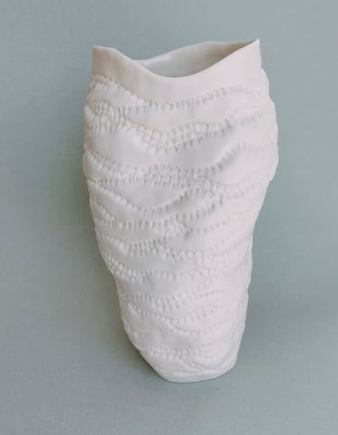 Vase Vagues, 20cm,  Porcelaine blanche