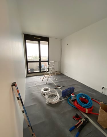 Pose de sous-couche avant revêtement de sol