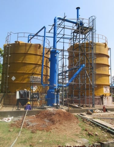 FUME SCRUBBING SYSTEM FOR HCL FUMES FROM STORAGE TANKS