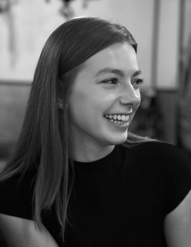 Meg-Ann MODRY - Community manager