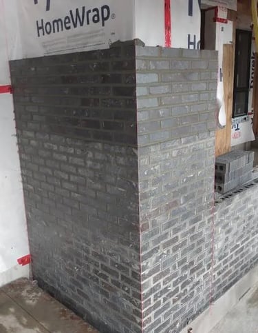 Brickwork done off a hydrolyft in montreal 2024/Maçonnerie fabriquée à partir d'une hydrolienne à Montréal en 2024